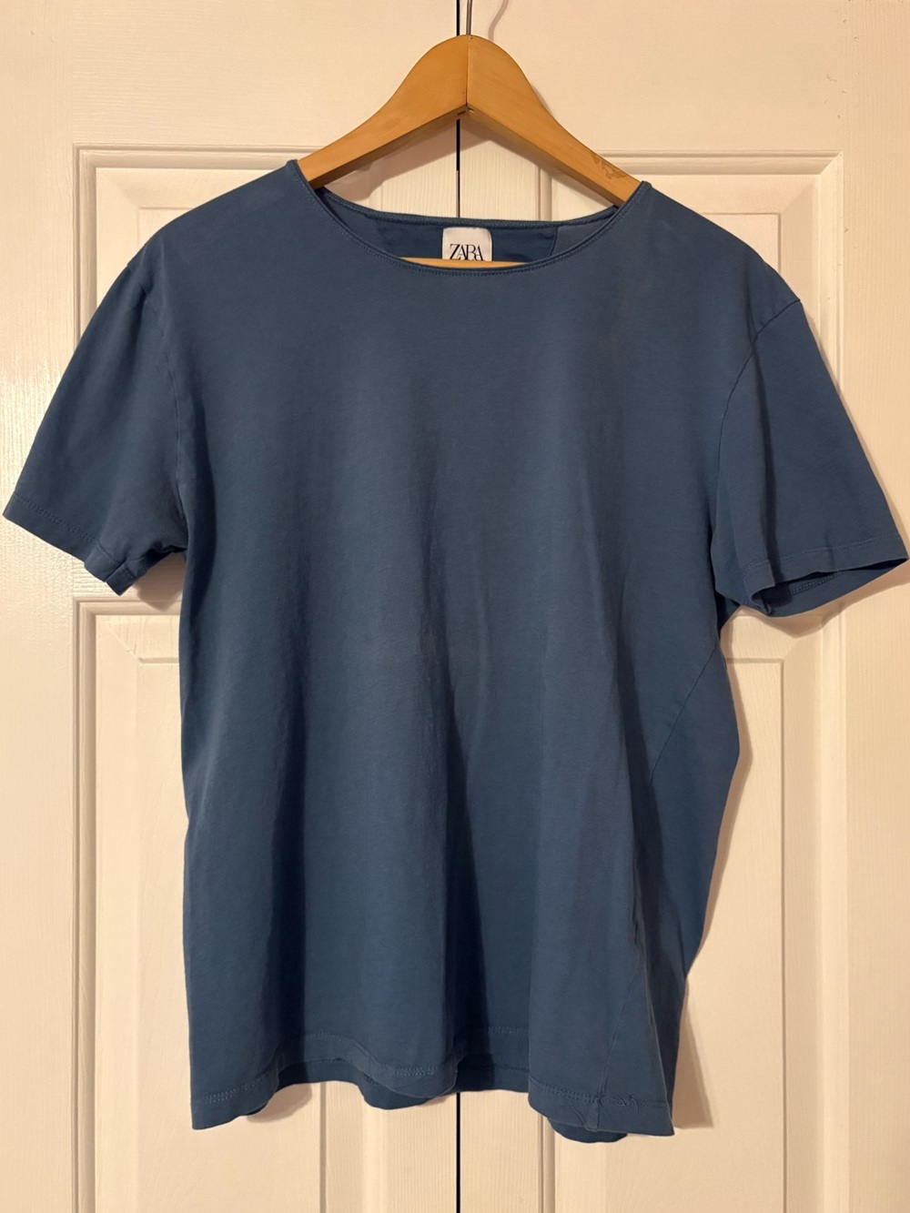 ZARA Men's Blue Crew Neck T-Shirt - large